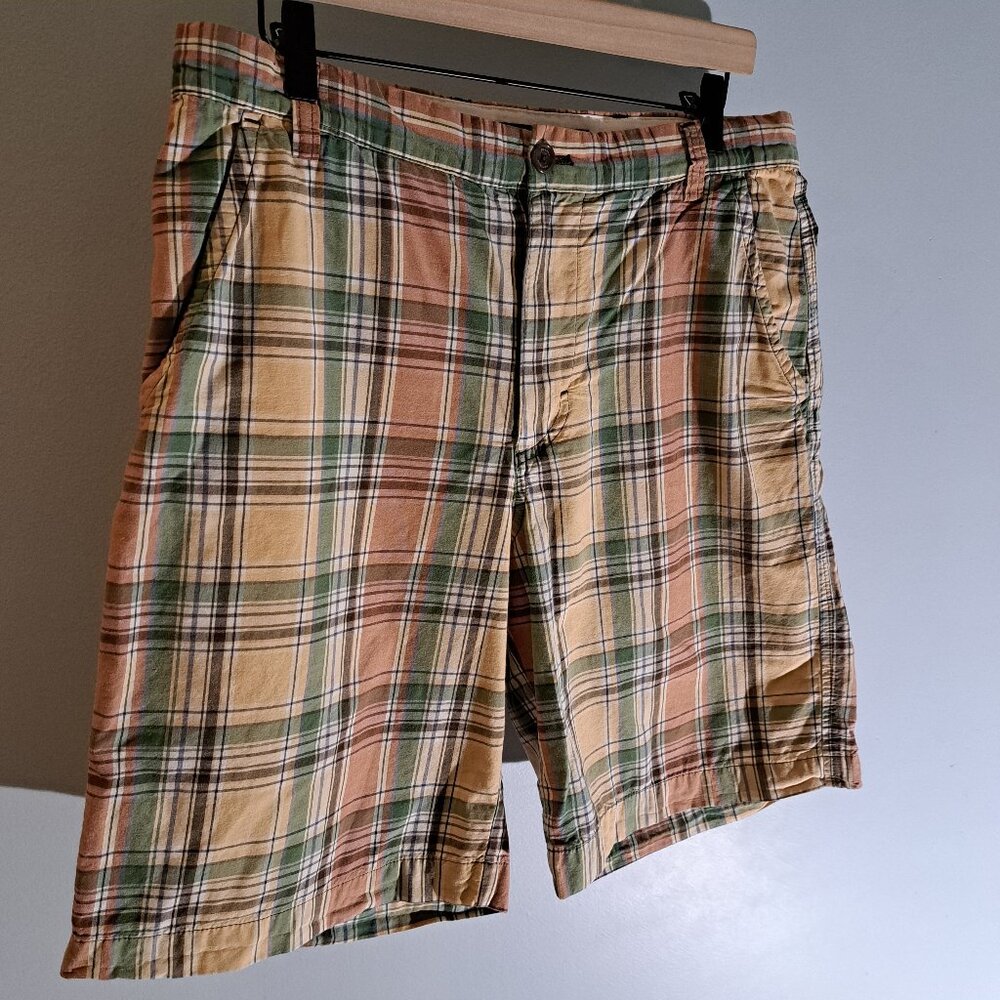 Banana Republic Men's 32x9.5 Flat Front 100% Cotton Plaid Shorts - Picture 5 of 14
